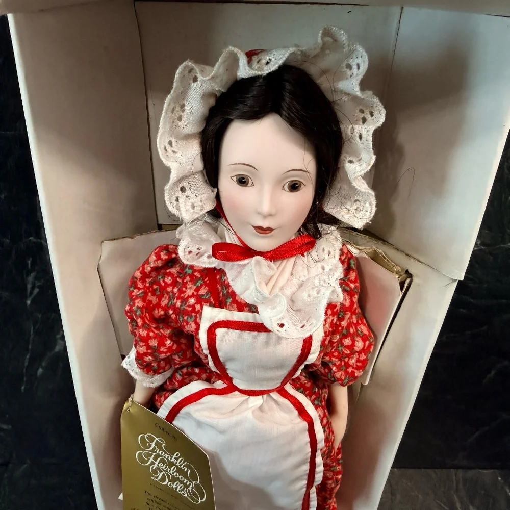 FRANKLIN MINT COMPANY “Alice of New Jersey” Franklin Heirloom Dolls